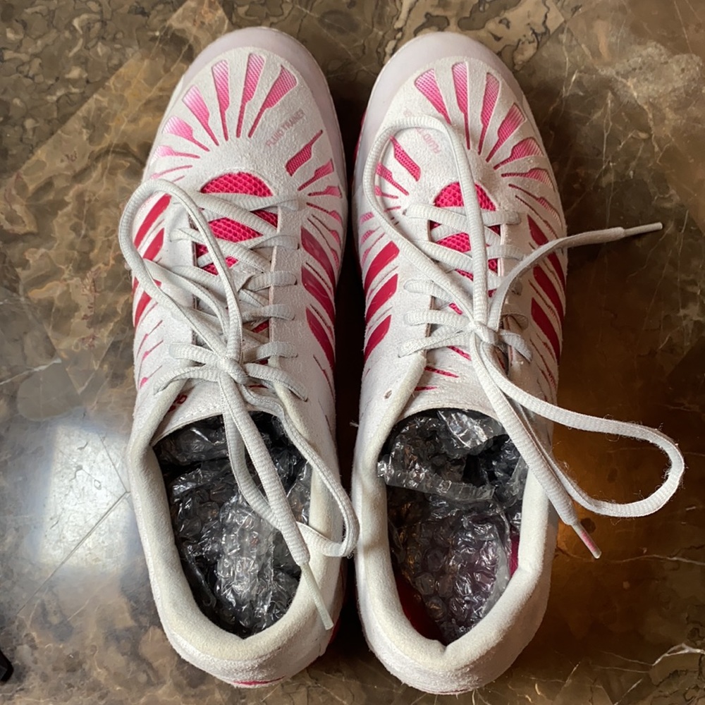 Adidas Fluid Trainer sneakers-worn once-NEW- 9.5